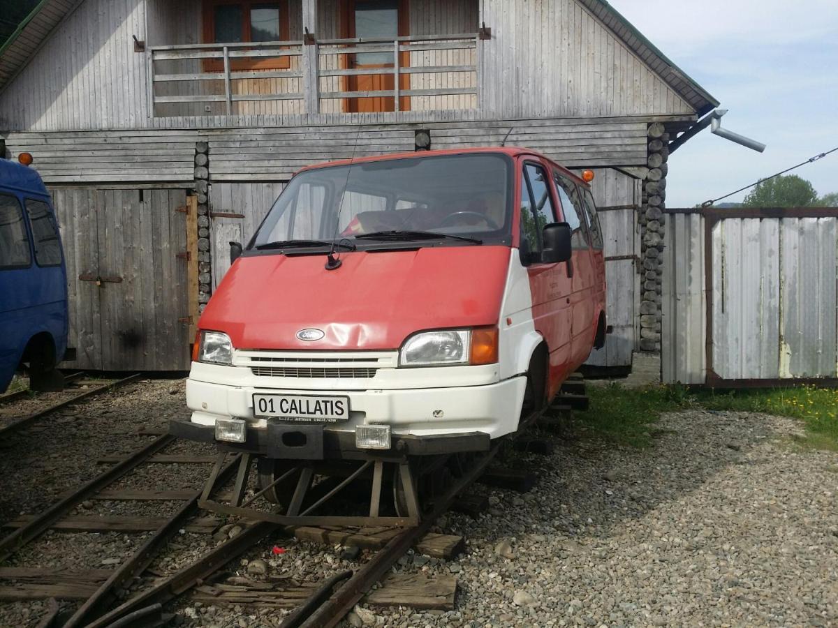 Anahouse Hotell Vişeu de Sus Exteriör bild
